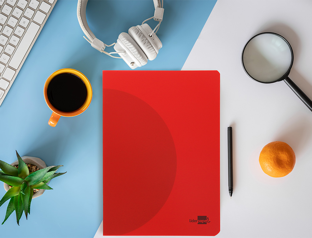 LIBRETA LIDERPAPEL 360 TAPA DE PLASTICO A4 48 HOJAS 90G/M2 PAUTA 4 3,5MM CON MARGEN COLORES SURTIDOS