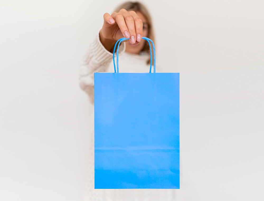 BOLSA PAPEL Q-CONNECT CELULOSA CELESTE S CON ASA RETORCIDA 240X320X10 MM