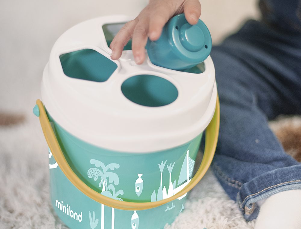 JUEGO DIDACTICO MINILAND CUBO DE FORMAS ENCAJABLES TURQUESA