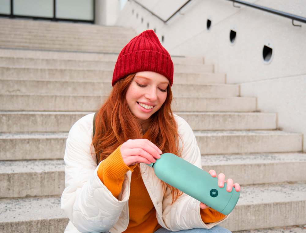 BOTELLA PORTALIQUIDOS ANTARTIK ISOTERMICA ACERO INOXIDABLE LIBRE DE BPA COLOR MENTA 750 ML