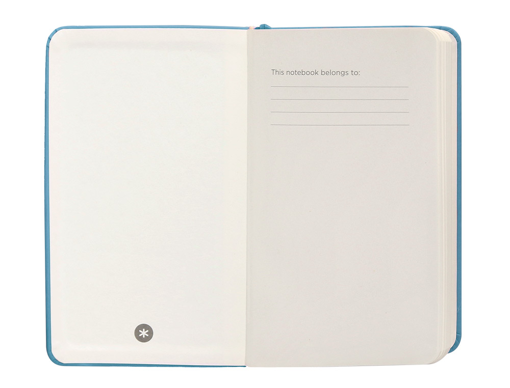 CUADERNO CON GOMILLA ANTARTIK NOTES TAPA DURA A6 HOJAS LISAS AZUL CLARO 100 HOJAS 80 GR FSC