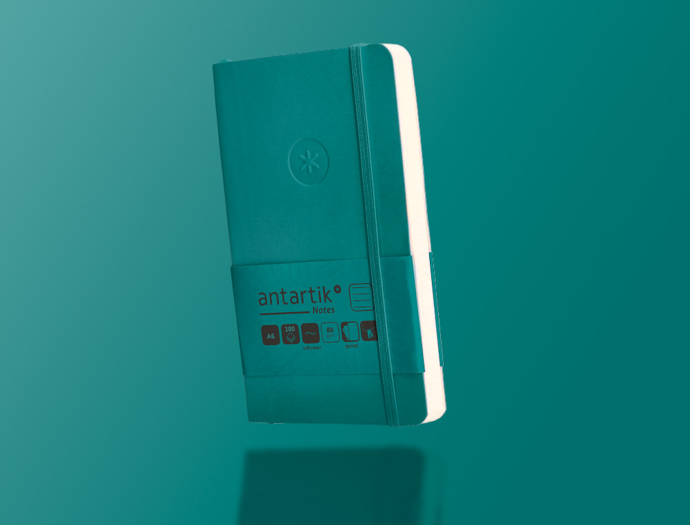 CUADERNO CON GOMILLA ANTARTIK NOTES TAPA BLANDA A6 RAYAS VERDE AGUAMARINA 100 HOJAS 80 GR FSC