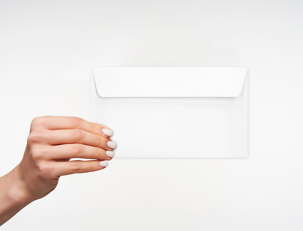 SOBRE LIDERPAPEL N 2 BLANCO DIN AMERICANO 110X220 MM TIRA DE SILICONA PAQUETE DE 25 UNIDADES